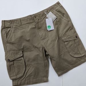 New men's Boden cargo shorts